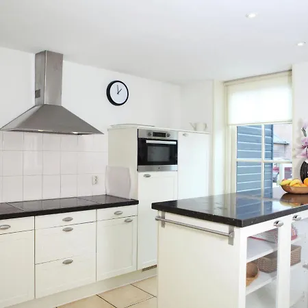 펜션 Serene Holiday In Aan Zee With Terrace 노르트베이크